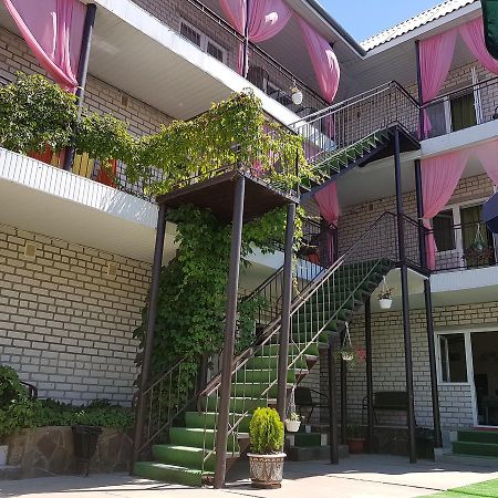 Hotel Flamingo Zaliznij Port Eksteriør bilde