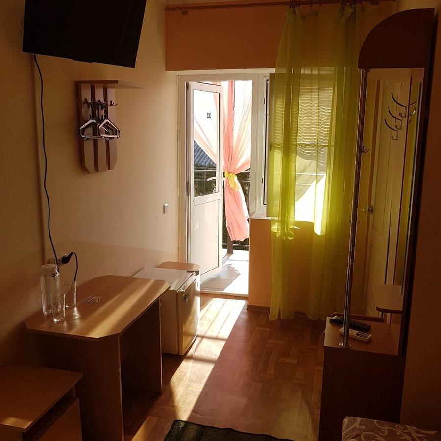 Hotel Flamingo Zaliznij Port Eksteriør bilde